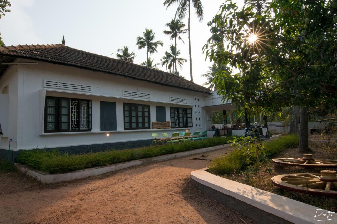 Piggy Hostel Варкала Екстер'єр фото